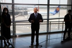 PM Israel, Benjamin Netanyahu di bandara internasional Ben Gurion, Lod, dekat Tel Aviv. (Foto: dok).