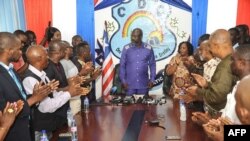 "Je veux que nous soyons autonomes afin que nous puissions exporter", a déclaré le président élu à Reuters.