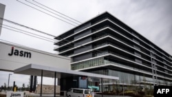 台积电(TSCM)在日本九州熊本的子公司日本先进半导体制造(JASM)的新厂。(2024年2月14日