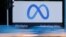 រូប​ឯកសារ៖ ស្លាកសញ្ញា​ក្រុមហ៊ុន Meta ដែល​គ្រប់គ្រង​បណ្តាញ​សង្គម​ហ្វេសប៊ុក និង Instagram។