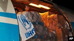 Arrival of UNHCR airlift of non food items for Ivorian refugees in Monrovia, 30 January 2011.