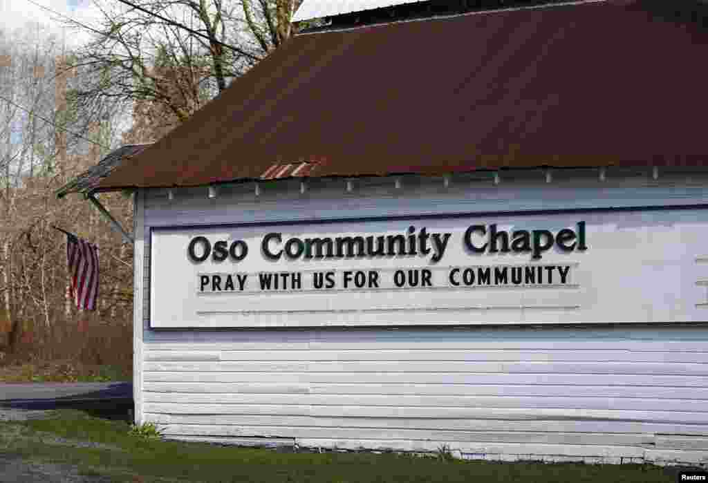 Kapel Komunitas Oso dekat lokasi di mana tanah longsor memblokir jalan layang dekat Oso, Washington (23/3).