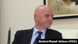 Gianni Infantino à Niamey, au Niger, le 27 février 2017.