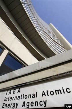 Eron yadroviy izlanishlardan voz kechmaydi