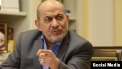 محسن رفیق‌دوست، اولین وزیر سپاه