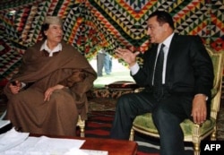 Amerikanın sesinin eksperti Məhəmməd Əl-Şinnavinin nəzərində Ərəb inqilabları (1-ci hissə)