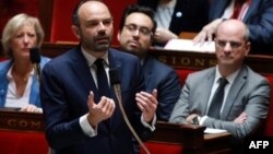 Le Premier ministre français, Edouard Philippe, lors d'une séance de questions au gouvernement à l'Assemblée nationale française, à Paris, le 18 avril 2018.