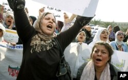 Des manifestantes antigouvernementales au Caire
