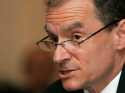 Diplomatska zvezda i veoma ozbiljna osoba: Daniel Frid o Kristoferu Hilu