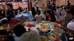 بر اساس قانون جدید مهمانان محفل عروسی از ۵۰۰ نفر بیشتر بوده نمی تواند