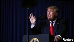 រូបឯកសារ៖ ប្រធានាធិបតីអាមេរិកលោក Donald Trump ថ្លែងអំឡុងពេលយុទ្ធនាការឃោសនាមួយ នៅរដ្ឋ Mississippi កាលពីថ្ងៃទី០១ ខែវិច្ឆិកា ឆ្នាំ២០១៩។ 