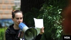 Emina Bošnjak: Uskraćena su nam prava na slobodno okupljanje