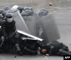 Qirg'iziston, 2010 yilning apreli