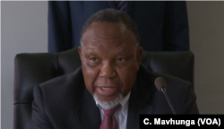 Former South African president Kgalema Motlanthe addresses a public hearing at Zimbabwe’s post-election commission of inquiry in Harare, Oct. 16, 2018.