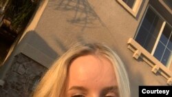 College student Darla Veitch wears a mask on campus. (Photo: courtesy Darla Veitch)