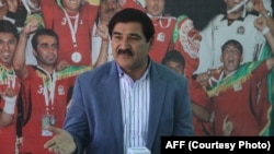 یوسف کارگر، معاون فنی فدرارسیون فوتبال افغانستان که وظیفه اش در کنار رئیس فدراسیون به تعلیق درآمده است.