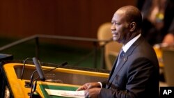 លោក​ Alassane Ouattara ​ប្រធានាធិបតី​​ប្រទេស​កូតឌីវ័រ (Ivory Coast) ថ្លែង​នៅ​ក្នុង​កិច្ចប្រជុំ​ទី៦៦​នៃ​មហាសន្និបាត​របស់​អង្គការ​សហប្រជាជាតិ​នៅ​ឯ​ទីស្នាក់ការ​កណ្តាល​របស់​អង្គការ​ពិភពលោក​មួយ​នេះ។