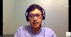 Dosen Hukum Tata Negara dan HAM, Fakultas Hukum Universitas Airlangga, Herlambang Perdana Wiratraman, meminta pemerintah menunda pelaksanaan Pemilukada 2020 (Foto: screenshot)