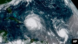 7일 촬영한 카리브해 일대 위성사진. 왼쪽 서인도제도 히스파니올라 섬 부근에서 허리케인 '어마'가 북상중이고, 대서양에서는 또다른 허리케인 '호세'가 세력을 키우고 있다.