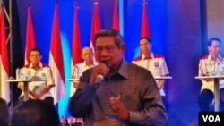 Ketua Umum Partai Demokrat, Susilo Bambang Yudhoyono menghadiri final konvensi Capres Partai Demokrat di hotel Grand Sahid Jaya, Jakarta, hari Minggu 27/4 (foto: VOA/Iris Gera). 