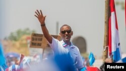 Le président sortant rwandais Paul Kagame, plébiscité par plus de 98% des votants et réélu pour un troisième mandat de sept ans à la tête ; photo prise à Kigali, Rwanda le 2 août 2017.