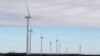 Turbin-turbin angin untuk pembangkit listrik tenaga bayu (PLTB) di Northwood, Iowa, AS, 2 Februari 2018. 