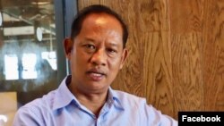 លោក ម៉ោញ សារ៉ាត់ ប្រធាន​ក្រុមការងារ​គណបក្ស​សង្គ្រោះ​ជាតិ​ប្រចាំខេត្ត​ឧត្តរមានជ័យ។ (Facebook/Mounh Sarath(ម៉ោញ សារ៉ាត់))