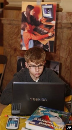 Maktabda xuligan-bezorilardan ozor chekkan, tengdoshlari bilan kelisha olmagan bolalar uchun qulay usul...