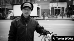Liqiang Liu, 45, feels it is his responsibility to stand up for older e-bike delivery workers, many of whom work more than 60 hours per week to earn a livable salary. “We can’t take a day off even we are sick,” he tells VOA.