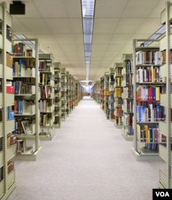 Boise State University library, by Tim Tuttle