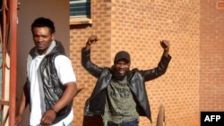 Le musicien zambien Chama Fumba, connu sous le nom de Pilato, devant le tribunal de première instance de Lusaka, en Zambie, le 21 mai 2018.