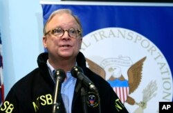 National Transportation Safety Board Chairman Robert Sumwalt briefs reporters at National Airport in in Arlington, Va., April 17, 2018, on the Southwest Airlines blown-engine incident in Philadelphia.