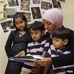 Perempuan dan anak-anak rentan terhadap kekerasan dalam rumah tangga.