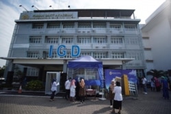 Bilik pengambilan sampel pasien ini diletakkan di depan ruang IGD RSA UGM. (Foto: Humas UGM)