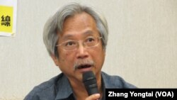 台湾金融业工会联合总会副理事长 赖万枝(美国之音 张永泰拍摄)