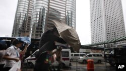 Daerah Central, salah satu daerah termahal bagi penyewa toko di Hong Kong.