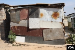 A shack can be seen that is typical of the dwellings in Diepsloot township, South Africa. (VOA/D. Taylor)