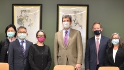 第二届美台“经济繁荣伙伴对话”华盛顿时间2021年11月22日晚间、台北时间23日在早上在两地通过视频方式举行，右3为美方主谈者副国务卿费尔南德斯(台湾外交部照片）