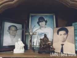 Foto-foto Wawan di rumah kediaman Sumarsih. (Photo: Maria Katarina Sumarsih)