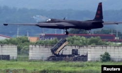 A U.S. Air Force U-2 Dragon Lady takes part in a drill at Osan Air Base in Pyeongtaek, South Korea, August 21, 2017.