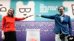 کارلو چاتریان و ماریا ریسنبیک، مدیران جشنواره.