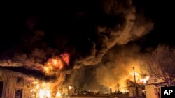 Локален пазар изгоре по руски напад во Миколаев, Украина, 15 октомври 2024 година.