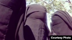 Someone calling themself @_UmmWaqqas posted this photo on Twitter of what they say are her friends @UmmLayth_, Umm Haritha and Umm Ubaydiah.