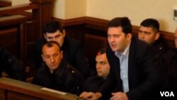 თავდაცვის ყოფილ მინისტრს ბაჩო ახალაიას, თადარიგის პოლკოვნიკ თეთრაძის საქმეზე 15 წლამდე პატიმრობა ემუქრება