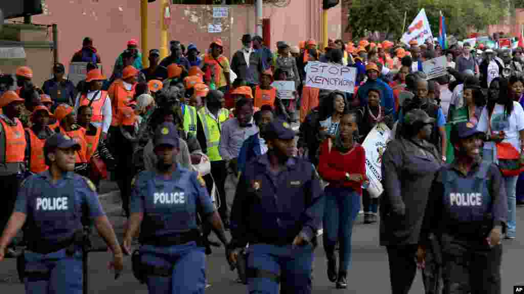 Kai Hari Kan Baki A Afrika Ta Kudu.