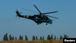 Arhiva - Ukrajinski borbeni helikopter Mi-24, 20. septembra 2014.
