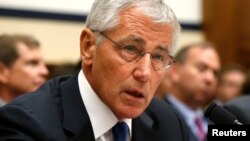 척 헤이글 미국 국방장관이 11일 하원 군사위원회에서 보 버그달 병장 석방 과정에 대해 증언하고 있다.