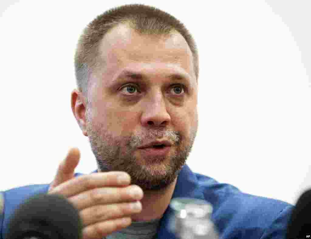 Aleksandr Boroday, o&#39;zini Donetsk Xalq Respublikasi bosh vaziri etib tayinlagan shaxs, matbuot anjumanida deydiki, hech qanday qora quti Rossiyaga uzatilmagan. Ekspertlar kelib uni topsin va haqiqatni aniqlasin, deydi u, 18-iyul kuni so&#39;zlar ekan.