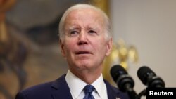 Predsjednik Sjedinjenih Država Džo Bajden govori u Bijeloj kući o dogovoru o podizanju gornje granice američkog duga