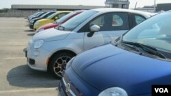 Salah satu produk industri Italia, mobil Fiat (foto: dok). Produksi Industri Italia meningkat jauh lebih tinggi dari perkiraan dalam setahun terakhir.